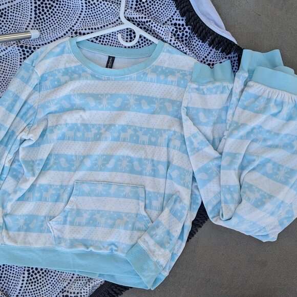 Ambrielle 2-piece Large Sweatshirt Sweatpant Blue Nordic Winter Pattern - Picture 1 of 4